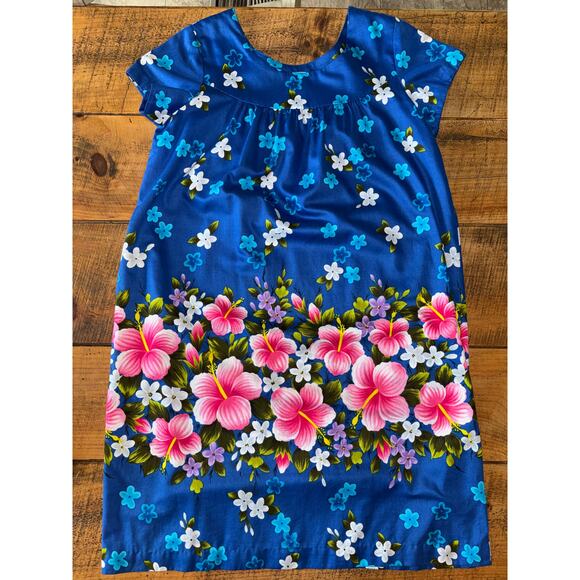 Womens UI MAIKAI Blue Hawaiian Floral Hibiscus Short Sleeve Summer Dress - Picture 2 of 9